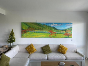 Stunning 2 brm designer View condo in Maho